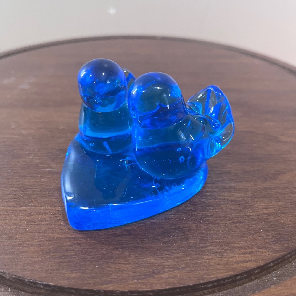 Leo Ward Bluebirds of Happiness Figurine Vtg 1994 Blue Art Glass Heart Base